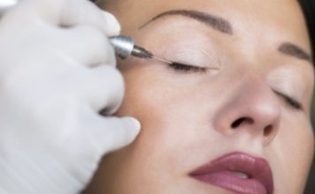 Sposoby na cienie i worki pod oczami